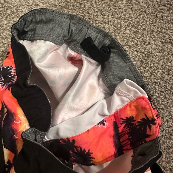 Hurley Orange Athletic Shorts with Palm Tree Design and Drawstring Closure - Picture 5 of 5